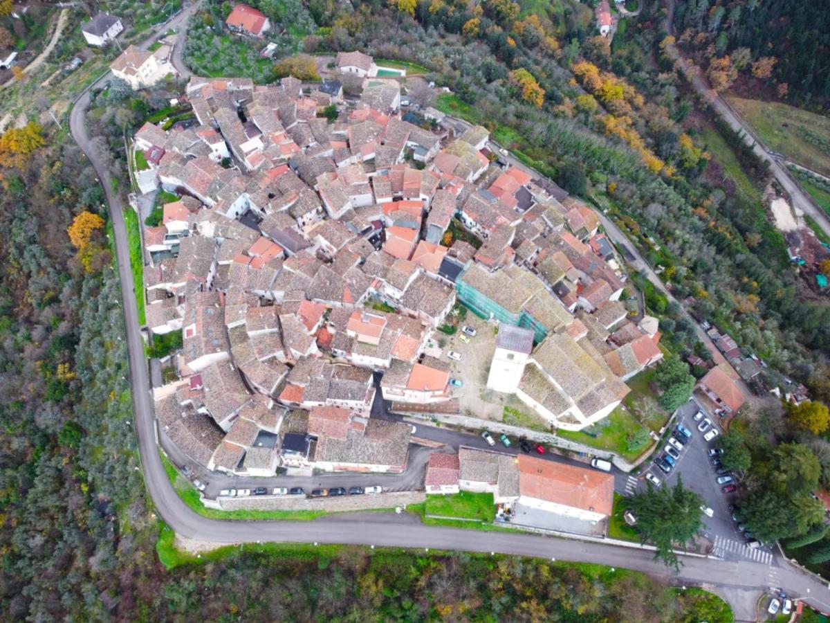 Borgo Nel Tempo Appartement Collestatte Buitenkant foto