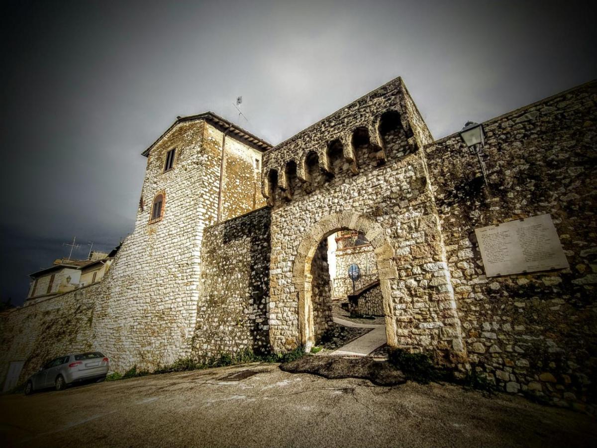 Borgo Nel Tempo Appartement Collestatte Buitenkant foto